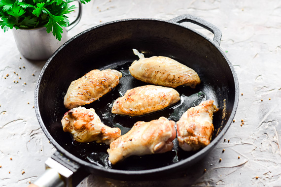 курица с картошкой на сковороде рецепт фото 5